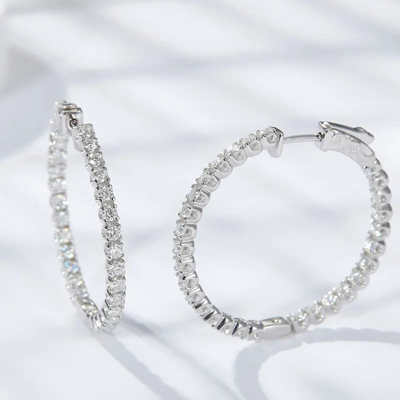 The Moissanite Stellar sparkle