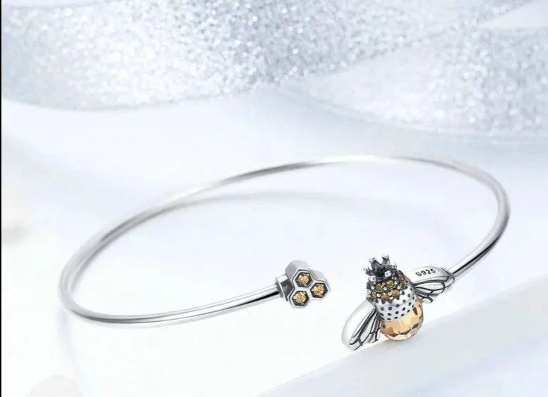 Bee Glitter