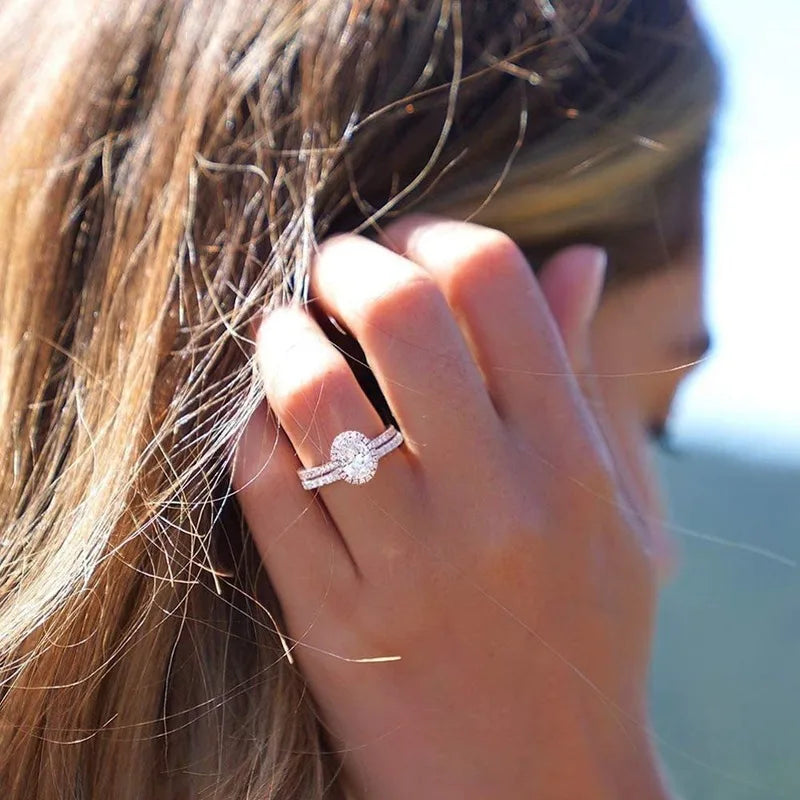 The sparkling  Oval