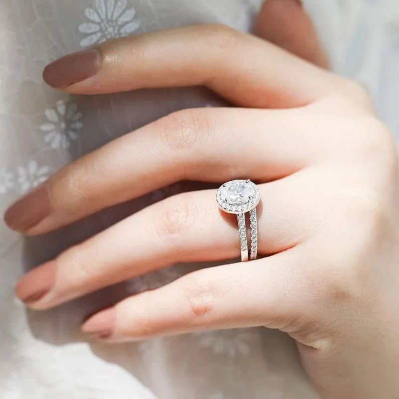 The sparkling  Oval