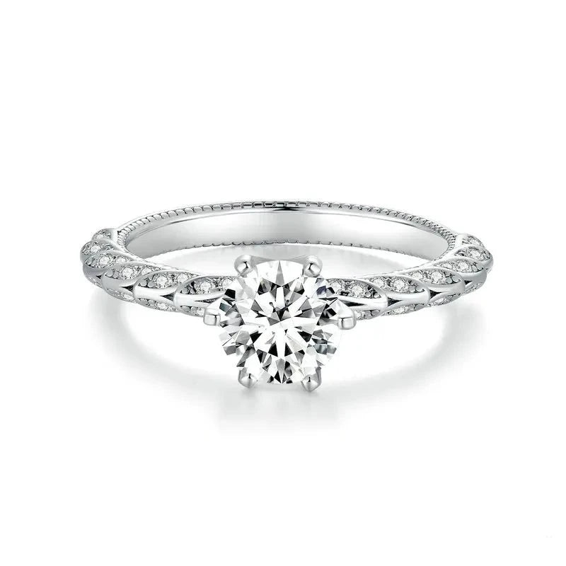 Twist Moissanite