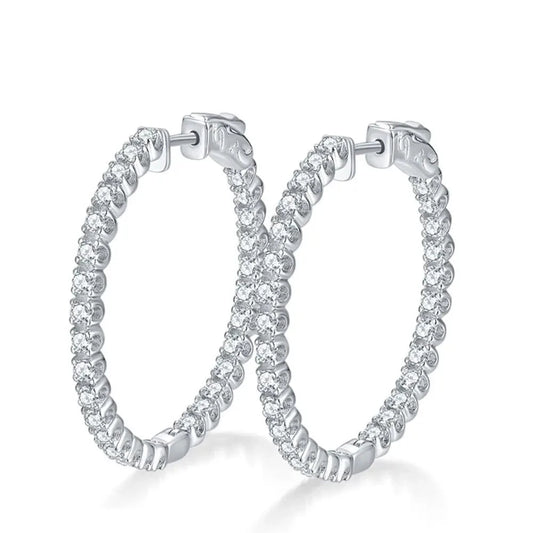 The Moissanite Stellar sparkle