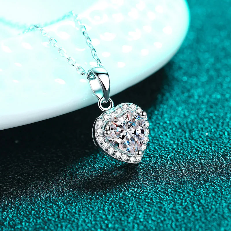 Heart Cut Moissanite