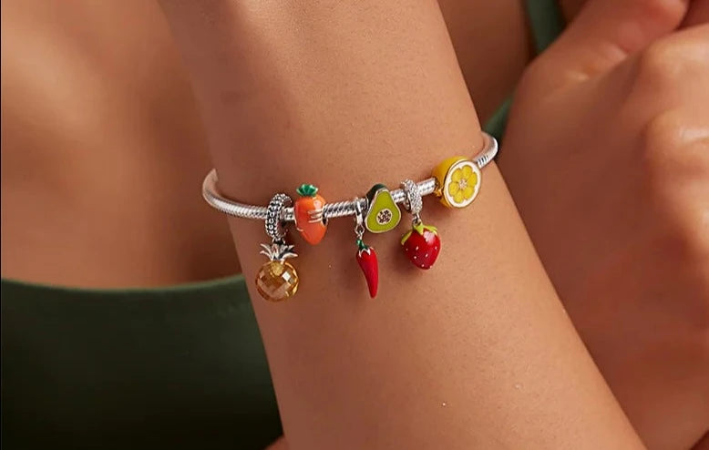 The Color Full Charm